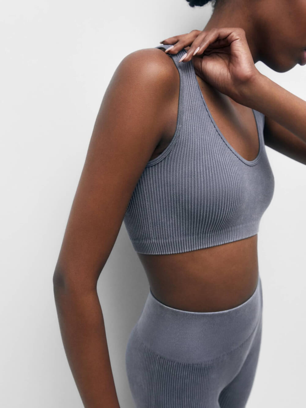 Seamless cycling shorts