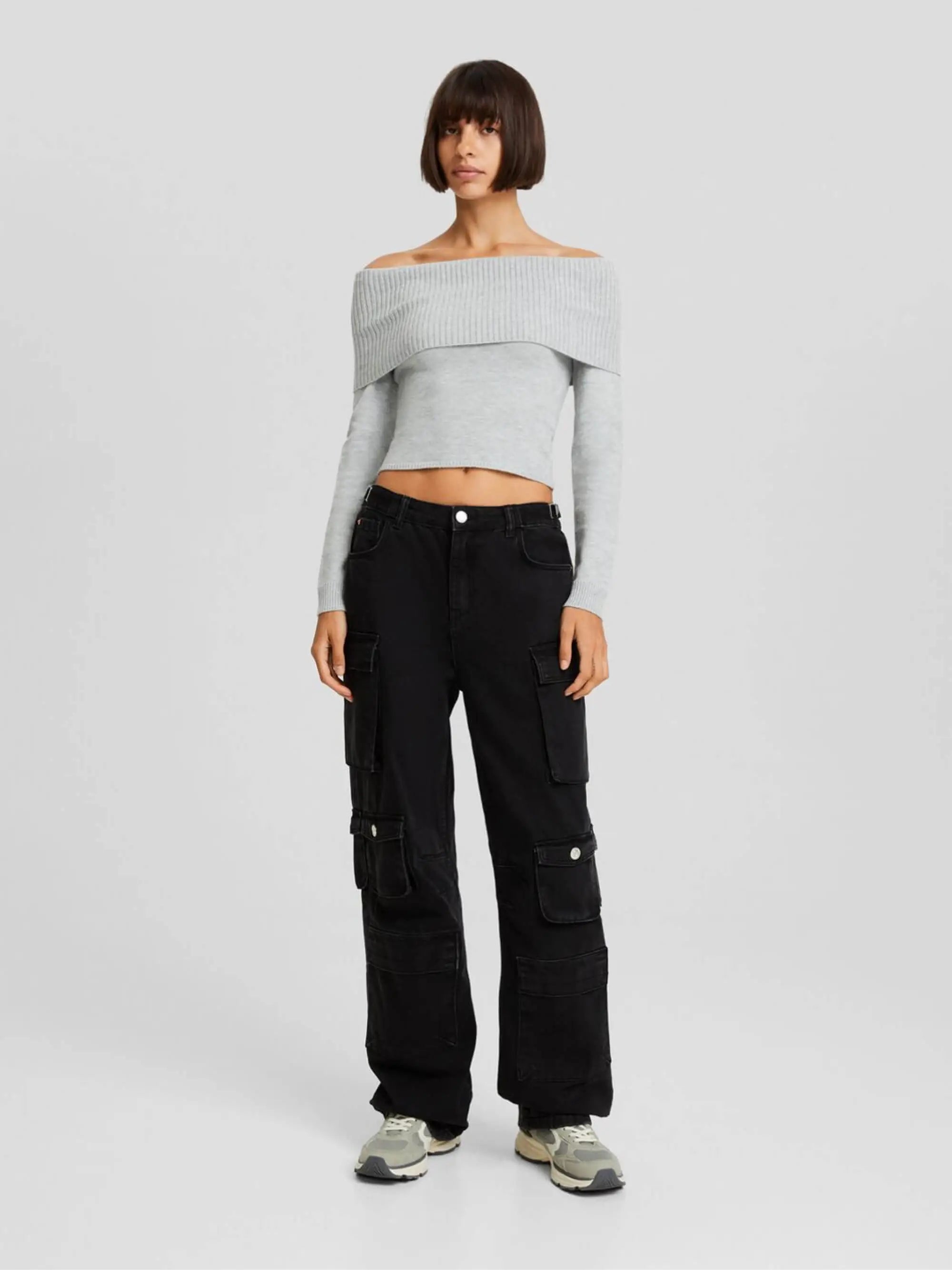 Round Neck Knit