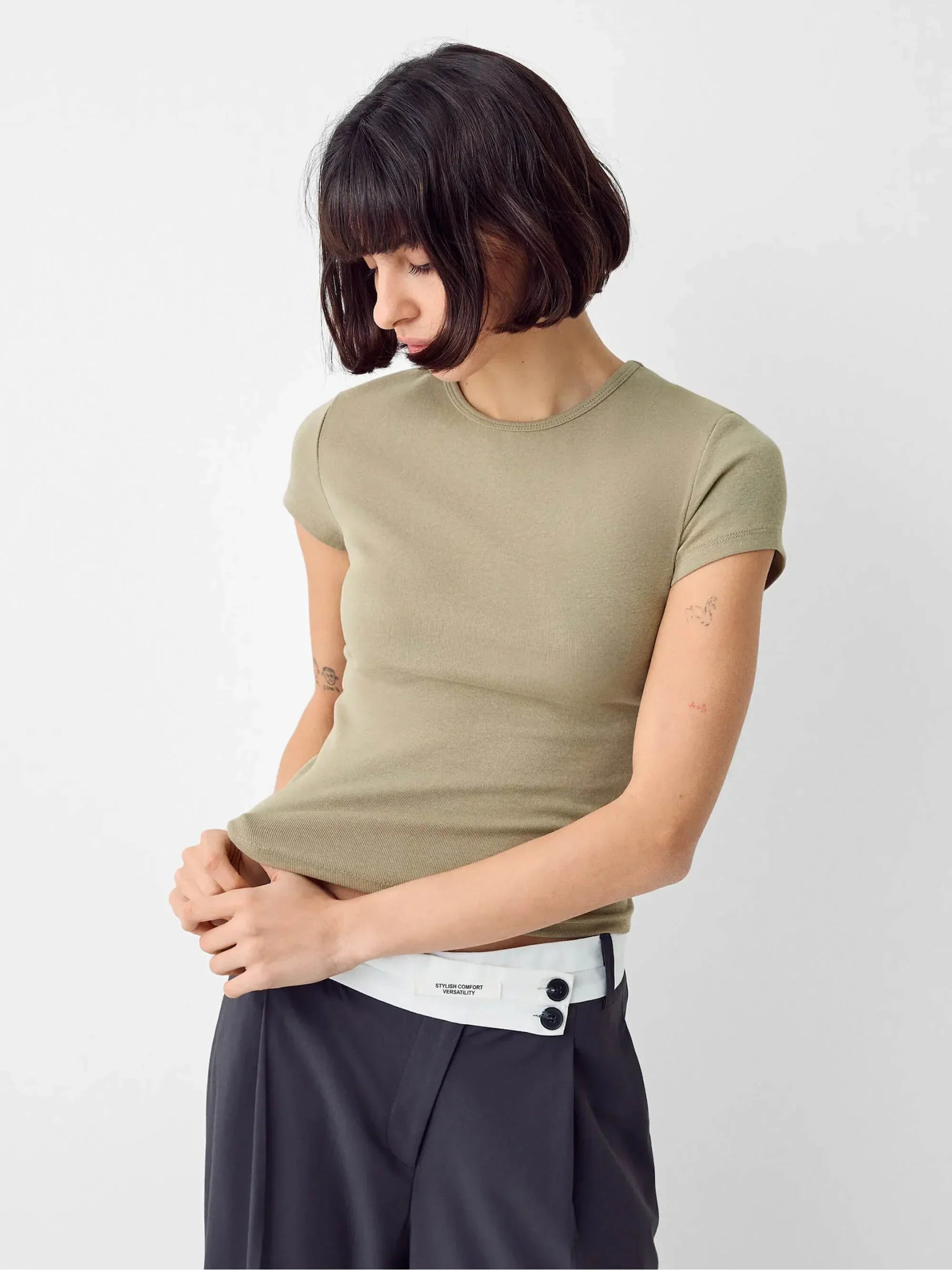 Short sleeve white