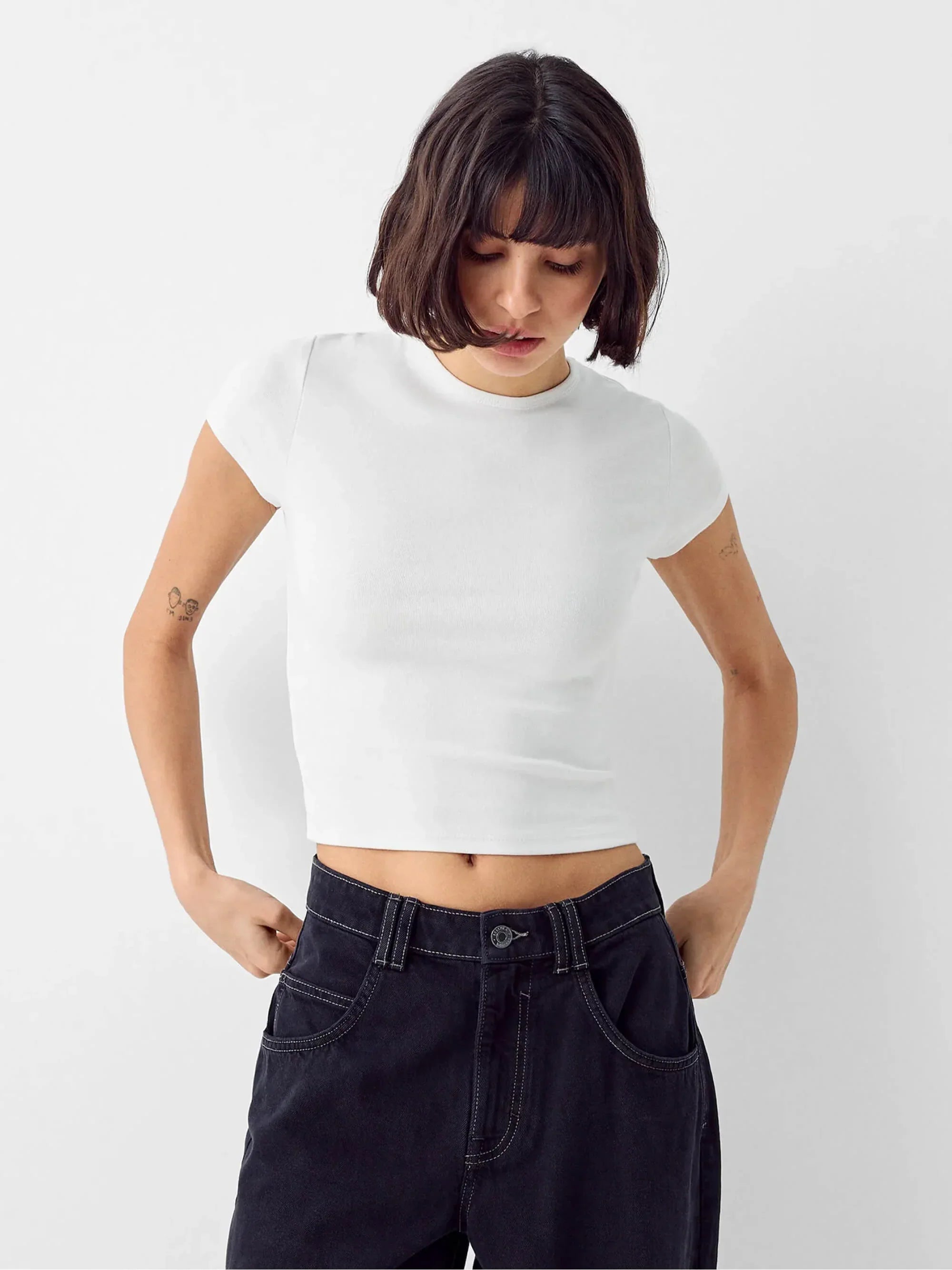 Short sleeve white